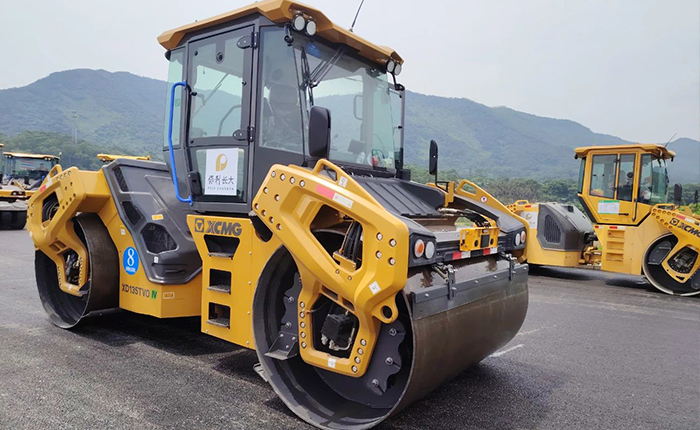 九游娱乐XD135TVO助力江鹤高速改扩建