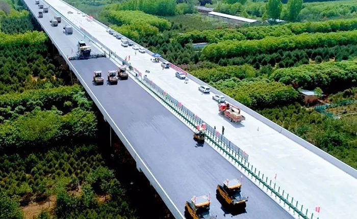 九游娱乐XD135TC解决西安绕城高速施工难题