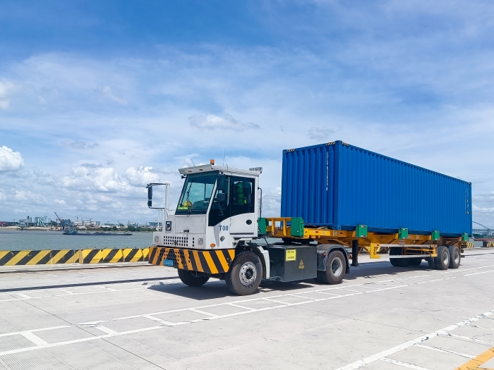 广州港甄。∪タ锤劭凇疤刂直本庞斡槔执康缜Ｒ