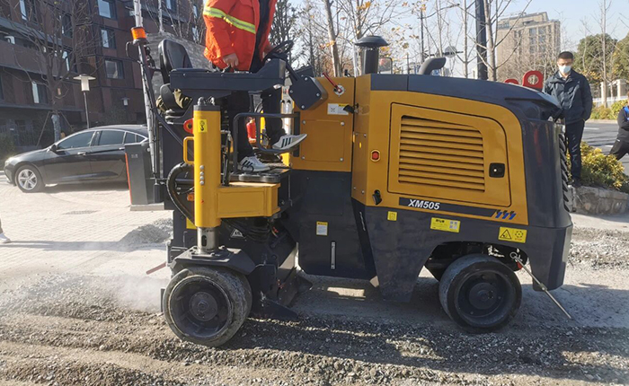 道路修复密码：九游娱乐XM505铣刨机