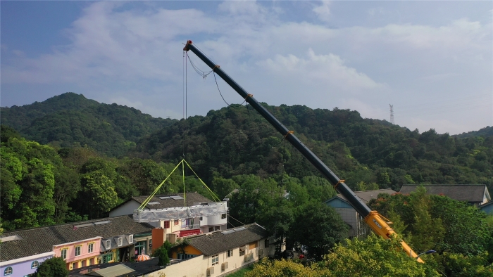 46米跨距吊3天！九游娱乐G2代四桥130吨“闯入”影视圈！